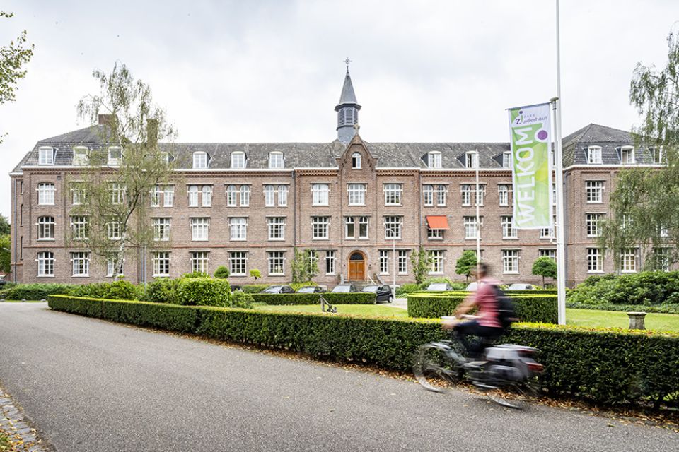 Over de (ver)bouwplannen van Missie(T)huis